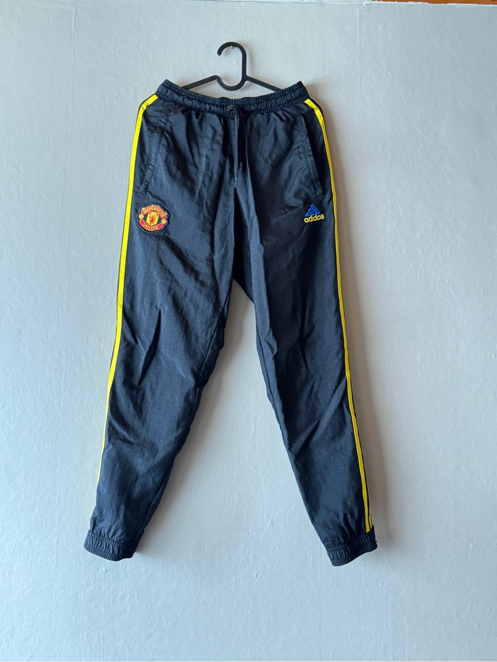 Manchester United Adidas Icons Woven Football Pants